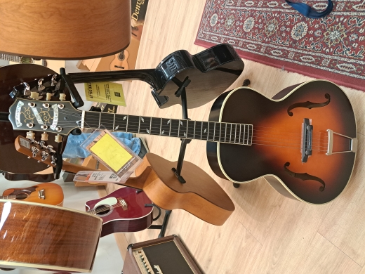 Gear Hunter | Epiphone Century Zenith Classic - Vintage Sunburst